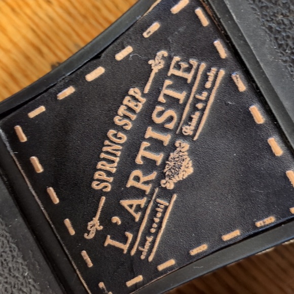 L'Artiste by Spring Step Aneria Black Leather Laser Cut Clogs Size 38 - Picture 8 of 12